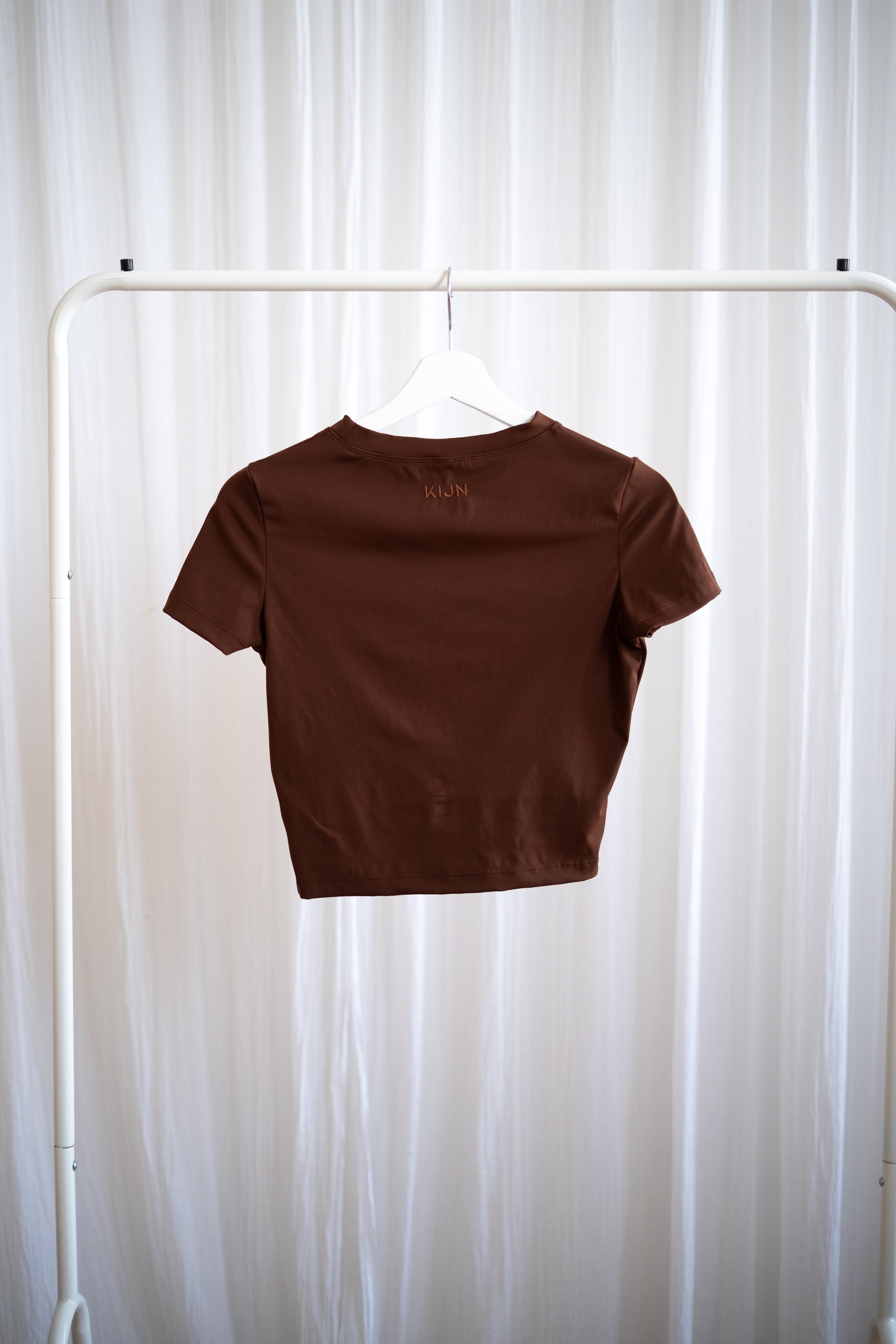 SCULPTFIT™ SHORT SLEEVE TOP | HOT CHOCOLATE