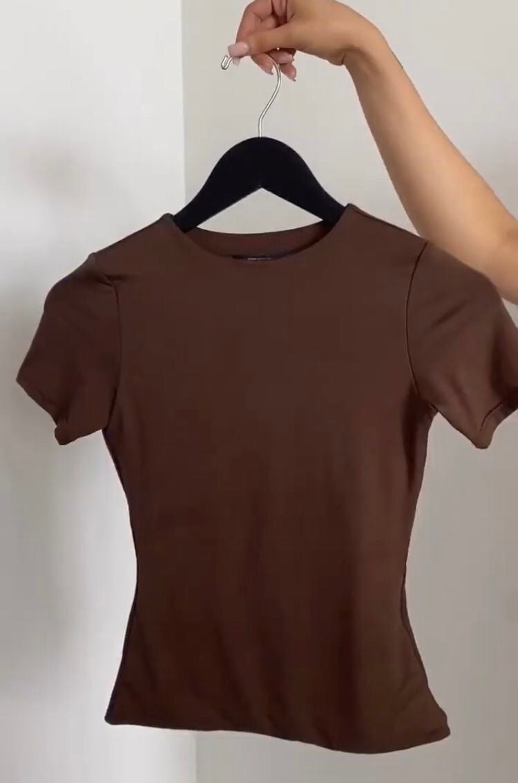 SculptFit™ Short Sleeve Top - Hot Chocolate