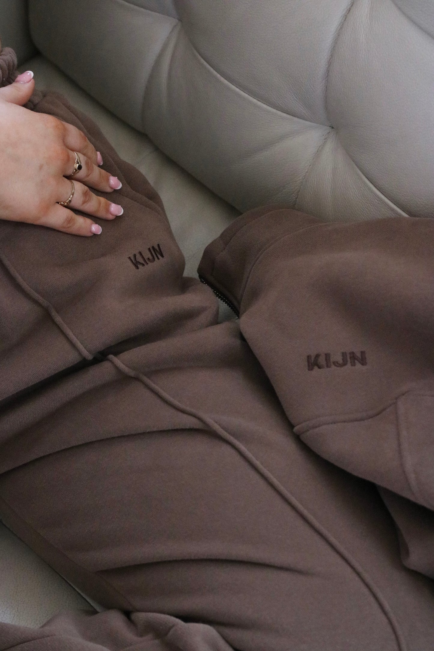 COMFORT CUFF JOGGERS - Mocha Mousse