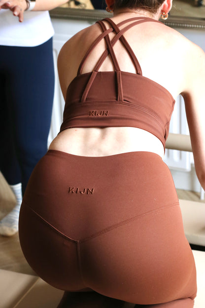 SCULPTFIT™ LONGLINE BRA TOP | HOT CHOCOLATE