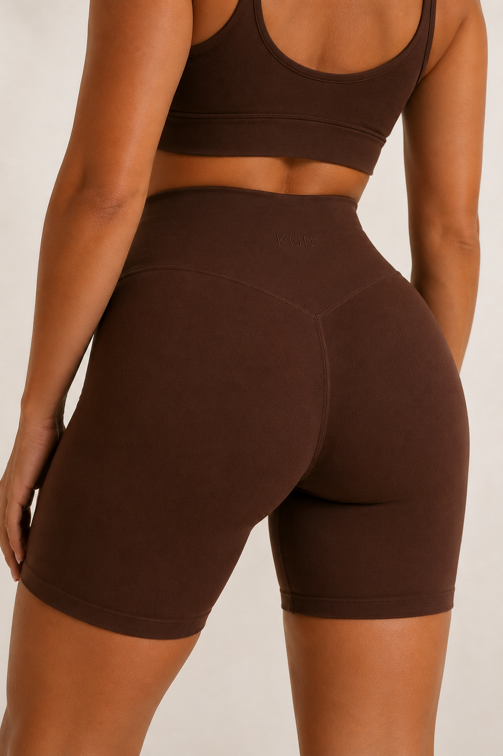 SCULPTFIT™ SHORTS | HOT CHOCOLATE